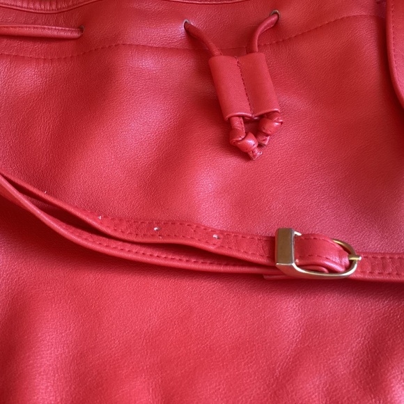 Jennifer Moore Red Soft Leather Drawstring Gather Slouch Crossbody Handbag - Picture 11 of 11